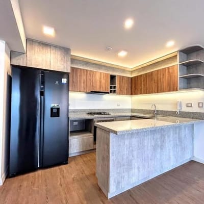 Vendo Flat de Estreno a Pasos de Chacarilla Surco