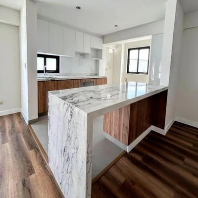 Vendo Lujoso Duplex de Estreno en San Isidro Corpac