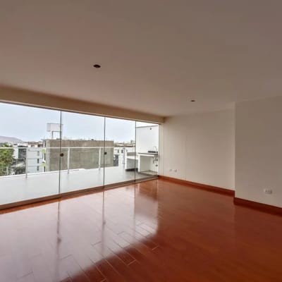 Vendo duplex penthouse de estreno en Surco de m con piscina