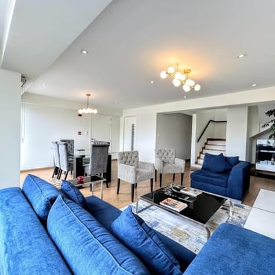 Eleva tu estilo de vida con este extraordinario penthouse de Surco en venta
