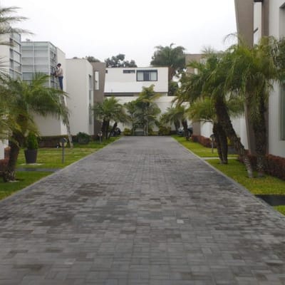 BUENA CASA EN CONDOMINIO en VENTA O ALQUILER  LA MOLINA