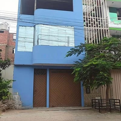 OCASIN VENDO CASA DE  PISOS  A  CDRAS DE ANGELICA GAMARRA LOS OLIVOS