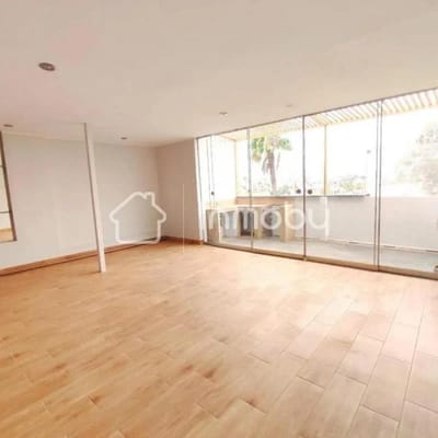 Oportunidad Amplio Departamento de  m en La Castellana Surco