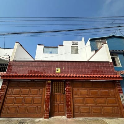Venta Excelente Casa zona Residencial