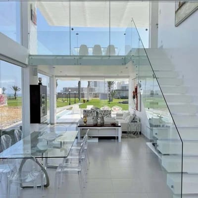 EXCLUSIVA CASA EN PARACAS UBICADA EN CONDOMINIO NUTICO EL MASTIL