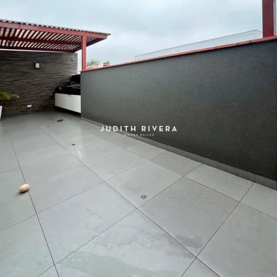 DEPARTAMENTO DPLEX EN VENTA CON AMPLIA TERRAZA CERCA AL PENTAGONITO