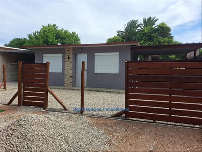 Casa 1Dormitorio cochera y parrillero propio -Prado