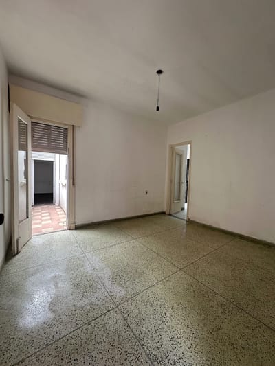 Apartamento en planta baja con patio