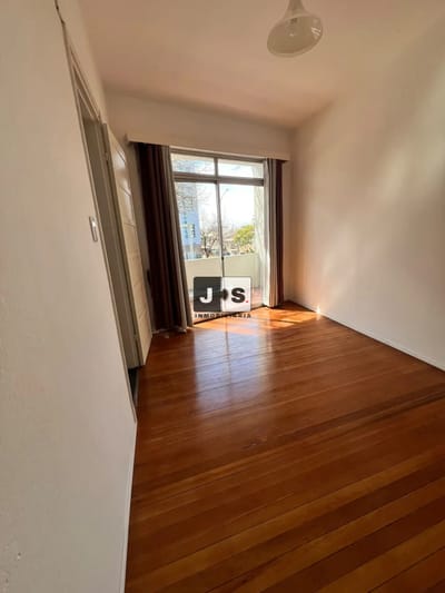 Alquilo apartamento o de 2 dormitorios en la zona de Pocitos