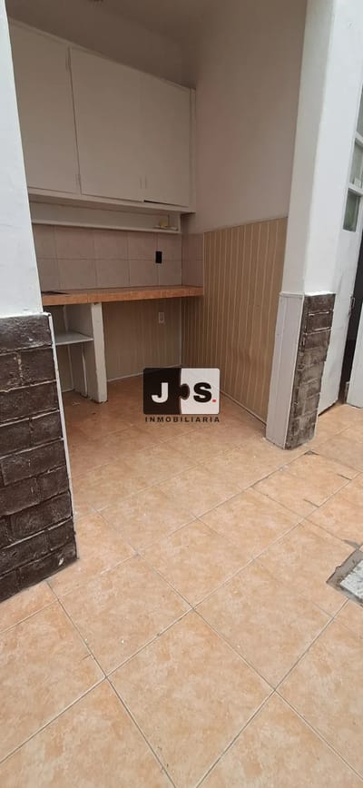 Alquilo apartamento 3 dormitorios Barrio Cordón
