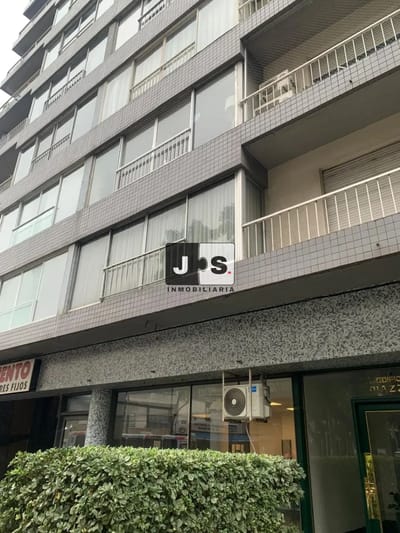 Vendo Apartamento 3 dormitorios, dos baños ,  Pocitos