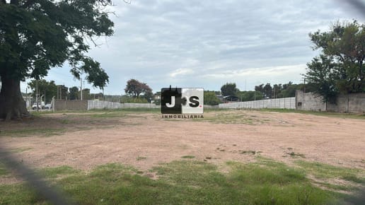Terreno en venta de 3800m2 ubicado en Peñarol