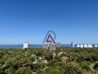 Venta de Apartamento  Parquemar Bosque  Parada 15 de Av. Roosevelt, Punta del Este