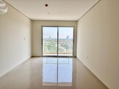 Departamento en alquiler c/ cochera en Ykua Sati