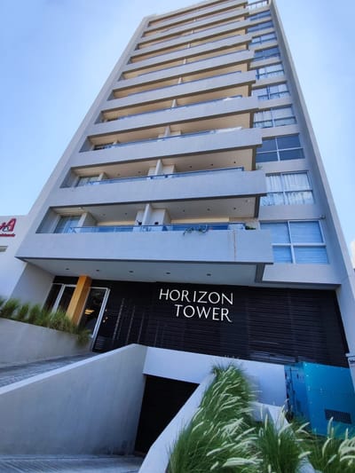 Departamento en venta c/ cochera en Jara