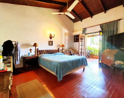 Casa en venta c/ cochera en Manorá