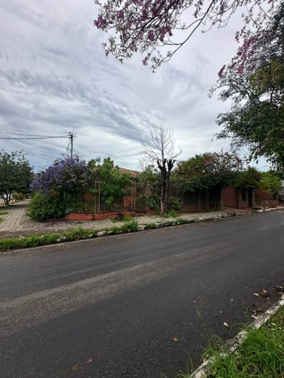 Casa en venta c/ cochera en Valle Apu\'a I