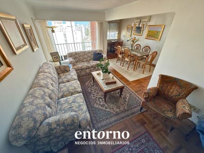 Apartamento en Venta de 3 Dormitorios - PISO 12 | COCHERA Y BAULERA