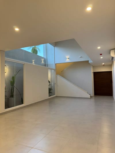 Alquilo Hermosa Casa Pareada a Estrenar de 3 Plantas