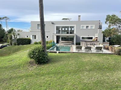 CASA EN ALQUILER EN LAGUNA BLANCA 5 DORMITORIOS Y PISCINA