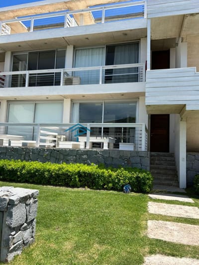 APARTAMENTO EN ALQUILER EN MANANTIALES, A DOS CUADRAS DE LA PLAYA