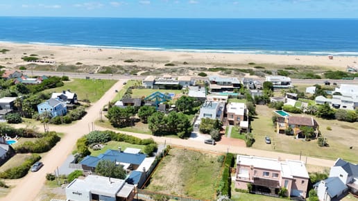 Terreno en Montoya a pasos del Mar