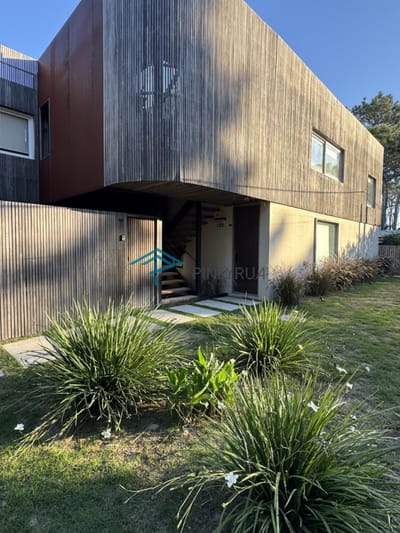 Apartamento en venta en La Juanita 1 dormitorio