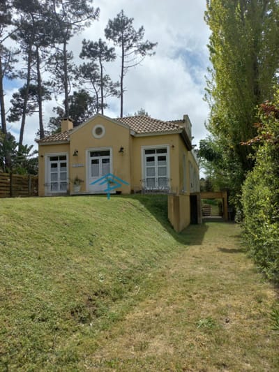 Casa en Venta en Montoya, cerca del mar, con mucho potencial.