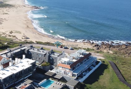 EN VENTA APARTAMENTO DE DOS DORMITORIOS FRENTE A PLAYA MONTOYA