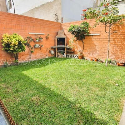 Linda casa de  dormitorios a media cuadra de parque  San Borja