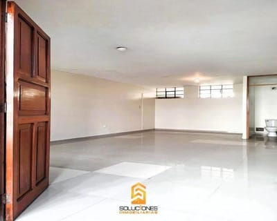 LOCAL COMERCIAL EN ALQUILER DE  m en Calle Moquegua  Miraflores