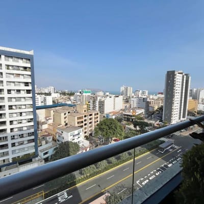 Vendo flat de m  dorm y  cochera en Av Brasil Magdalena USD