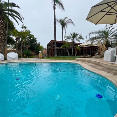 Vendo hermosa casa con jardn terraza y piscina en La Encantada de Villa