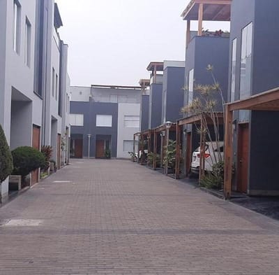 LINDA CASA EN CONDOMINIO en VENTA en Urb Santa Teresa  Surco