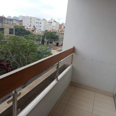 DPTO EN VENTA TRES CUADRAS DEL HOSPITAL REBAGLIATI
