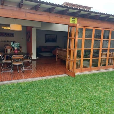 Vendo bonita casa de UN SOLO PISO altCuadra  AvCasuarinas