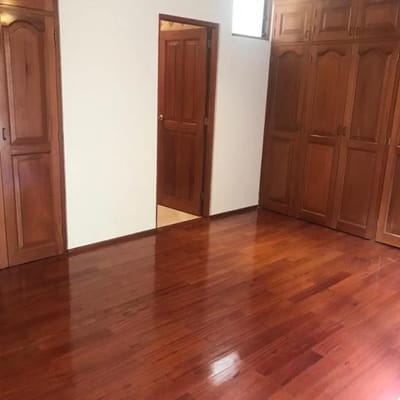 Vendo cmodo departamento en PRIMER PISO  ATm