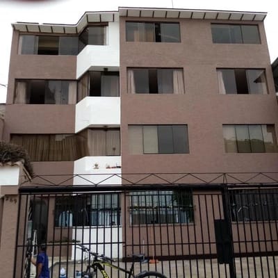 REMATO precio ocasin departamento m a  cuadra del puente Benavides Surco