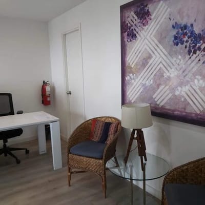 Vendo exclusiva oficina de m en Pedro de Osma