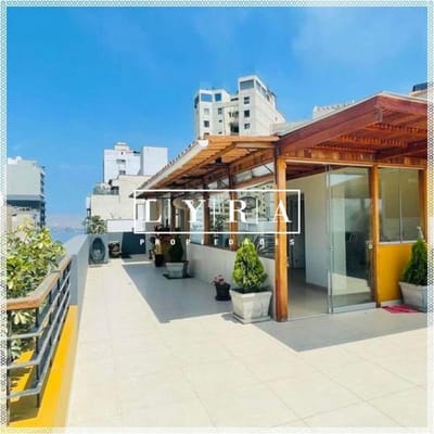 Vendo departamento de  dormitorios en Malecon de Miraflores
