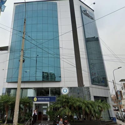 Alquilo Edificio Comercial de m en La Victoria