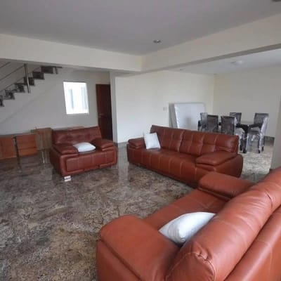 Alquilo departamento dplex de m en Santo Toribio San Isidro