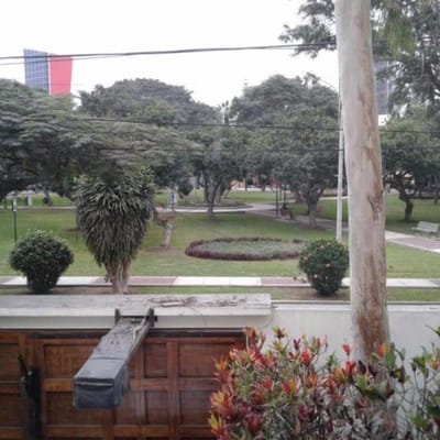 Vendo linda casa de m a  en zona residencial de San Isidro