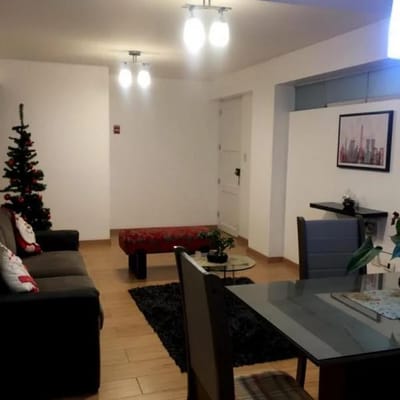 Vendo departamento de m en zona tranquila de Miraflores