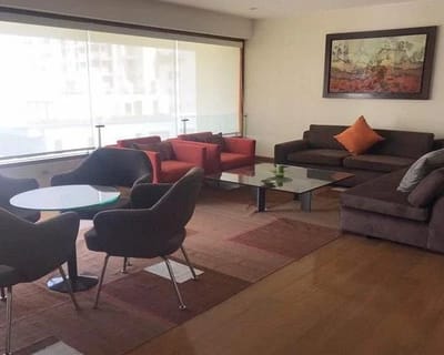 Alquilo departamento de m frente al parque Dammert San Isidro