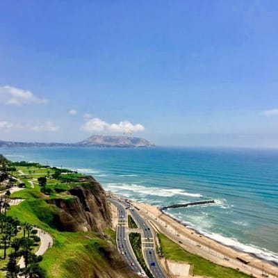 Alquilo departamento amoblado de m frente al mar Malecn Marina Miraflores