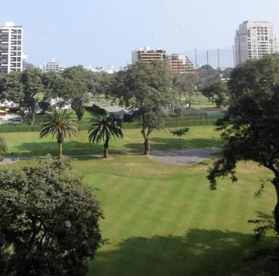 Vendo departamento de  dormitorios m frente al Golf Miro Quesada
