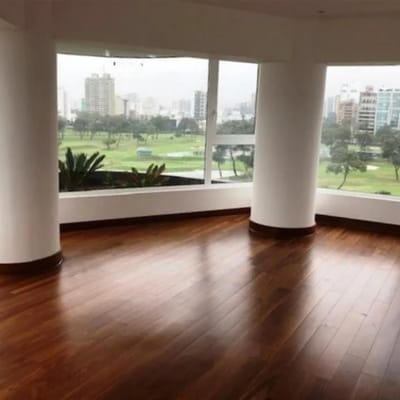 Vendo amplio departamento de estreno de m con vista al Golf San Isidro