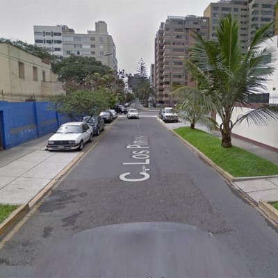 Vendo casa  terreno de m Cerca al Centro Financiero San Isidro  PAIVTC