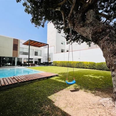 Vendo linda casa de m en zona de parque privados Urb aurora Miraflores
